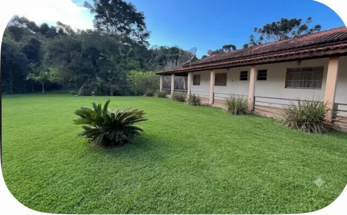 Chácara de 9.500m ² À Venda em Camanducaia apenas 3km da Fernão Dias