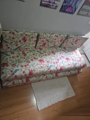 Sofá-Cama Casal 3 Lugares - Confortável e Bem Conservado