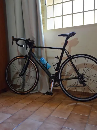 Bicicleta speed Oggi stimolla carbono tamanho 56