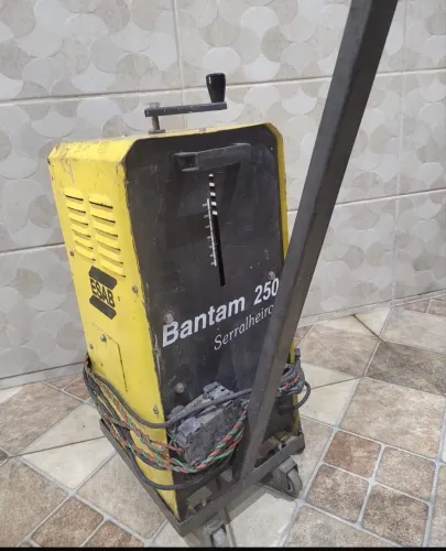 Máquina de solda serralheiro + carrinho + máscara