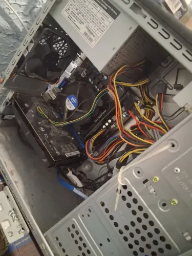 VENDO PC OU TROCO POR NOTEBOOK MAIS VOLTA