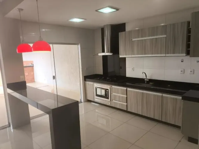 Sobrado para venda, 03 suítes, Residencial Vereda dos Buritis