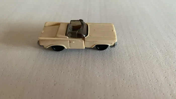 Coleção kinder ovo cadilac