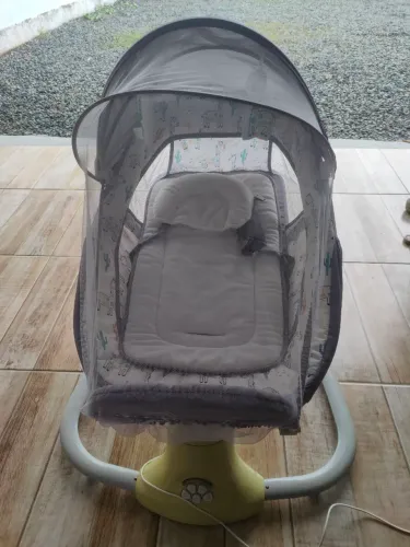 Cadeira de Balanço Automática e Musical para Bebê