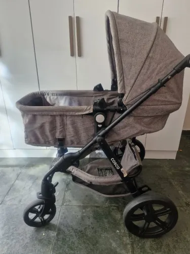 Carrinho Cosco + Bebê Conforto