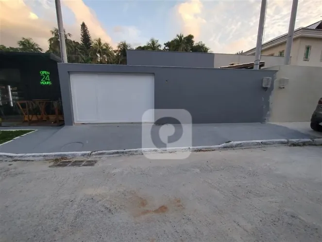 Casa de 100m² à venda de 3 quartos 1 suíte no Condomínio Residencial Floresta Park na Taqu