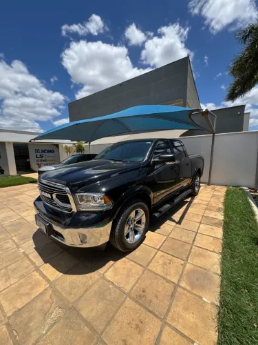 Ram Classic Laramie 5.7 V8 16V Gasolina 4X4 Aut. 2023