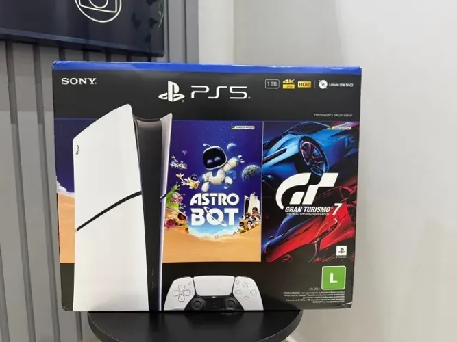 Console PlayStation 5 Slim Mídia Digital + Gran Turismo 7 + Astro Bot -Lacrado