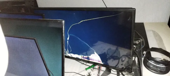 Tvs com defeito na tela