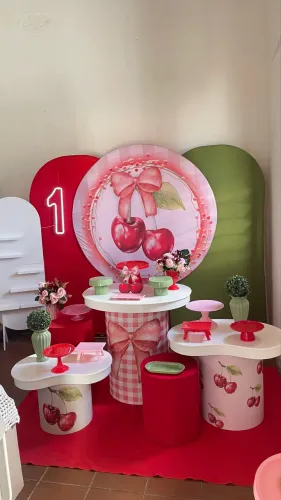 Decoração , balões e pegue e monte 