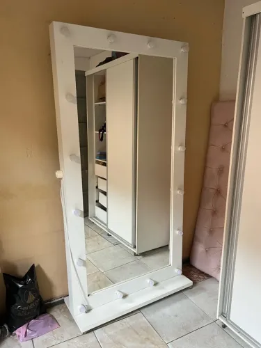 VENDO ESPELHO CAMARIM 2 MESES DE USO