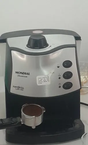 Vendo Cafeteira eletrica mondial