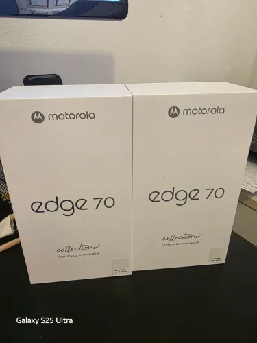 Smartphone Motorola Edge 70 5G Crystals by Swarovski - 512GB 24GB