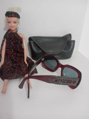 VENDO ÓCULOS DE SOL DA MOSCHINO ORIGINSL