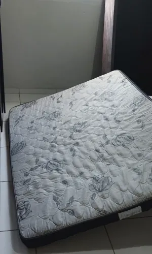 Cama box e colchão casal simples