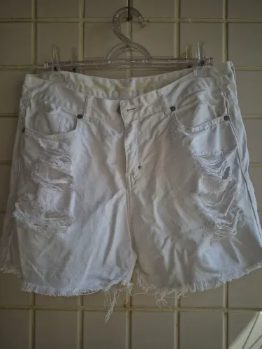 Short branco cavalera 42