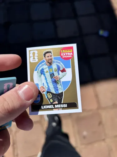 Messi Legend ouro