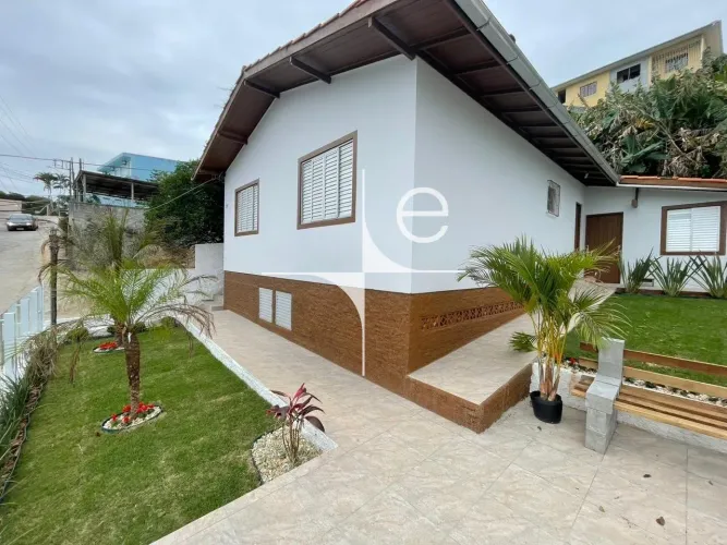 Casa 3 quartos na Carvoeira