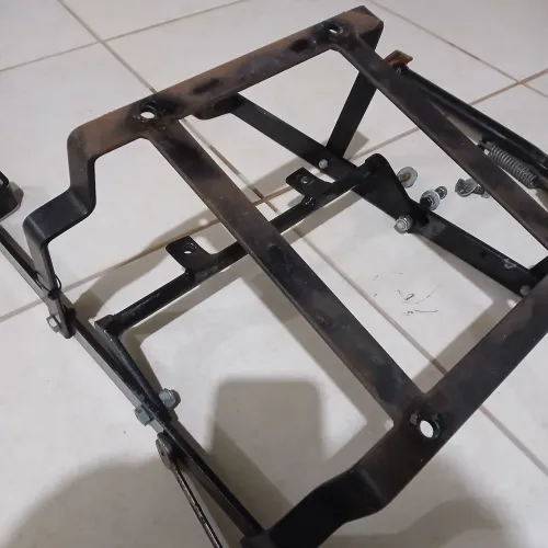 Suporte para baú cbx strada
