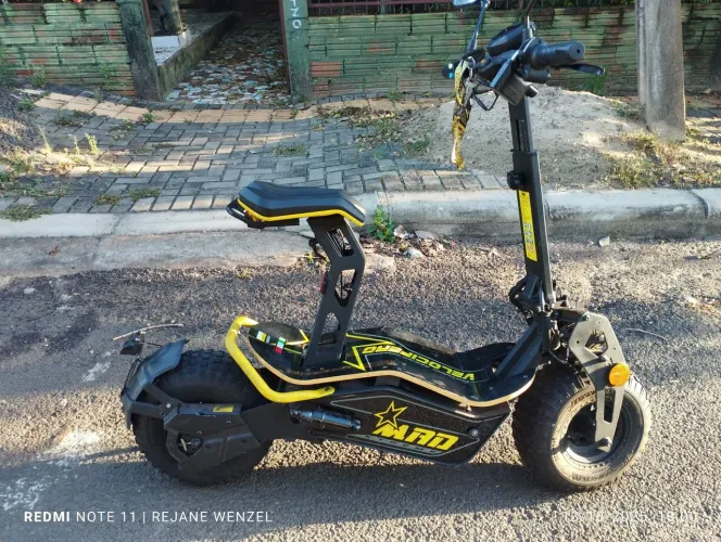 Patinete/scooter elétrica