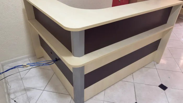 Vendo Balcão com Gaveta e Suporte para Atendimento