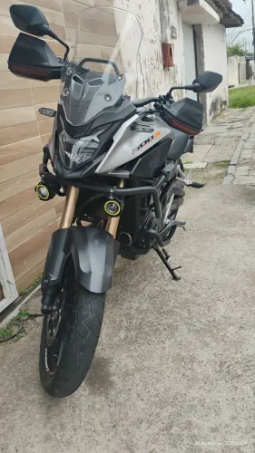 Moto nova ano 2023 pronta pra transferir 