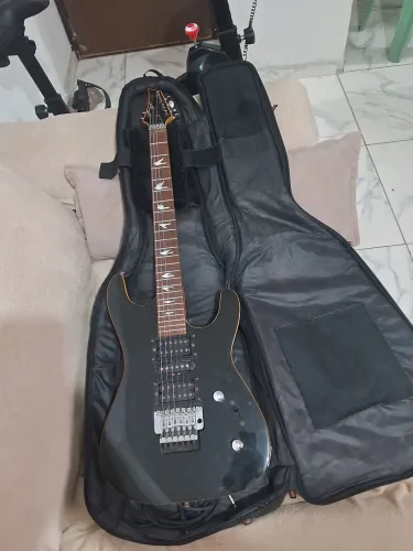 Guitarra Memphis by Tagima MG-230 - HSH + Floyd Rose - Excelente custo-benefício