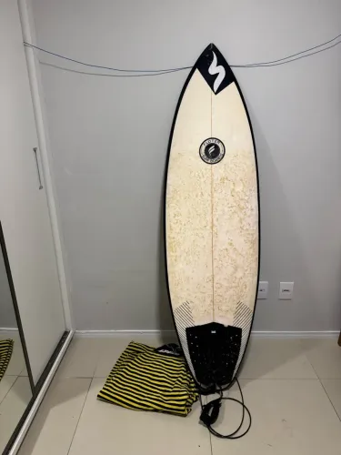 Vendo Prancha 5.9 - Tríquilha + Capa + Leash
