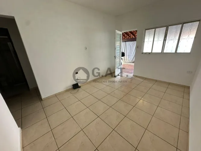 Casa à venda em Sorocaba-SP, 4 quartos, 2 suítes, 2 salas, 110m² - Vila Nova Sorocaba - Im