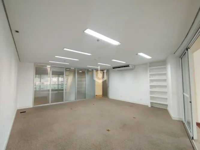 Conjunto Comercial à Venda na Bela Vista de 168m² no Edifício Çiragan Office com 5 Vagas