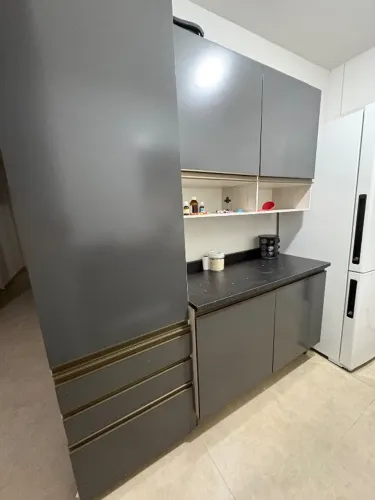 Armário de cozinha SEMI NOVO sem detalhe