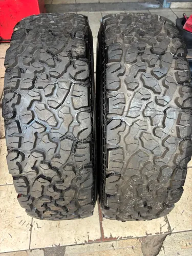 PAR DE PNEUS 255/70-16 RECAPADO A FRIO VIPAL
