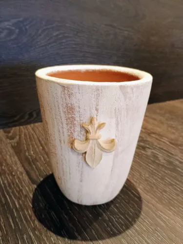 vaso de barro pintados flor de lis