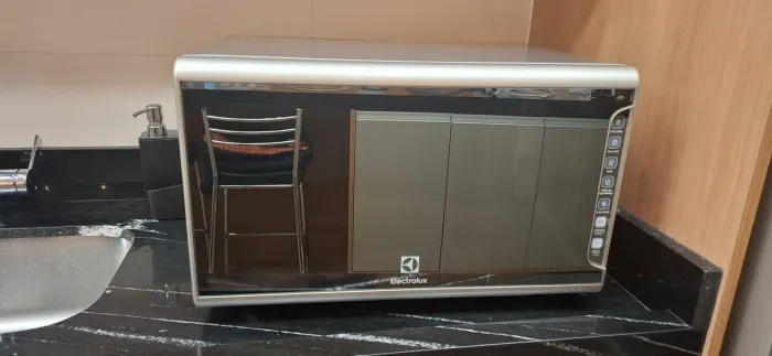 Microondas Electrolux 31L - espelhado