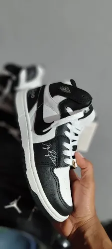 Tênis Air Jordan 1 tamanho 37