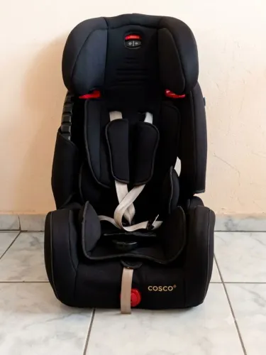 Vende-se cadeirinha para carro
