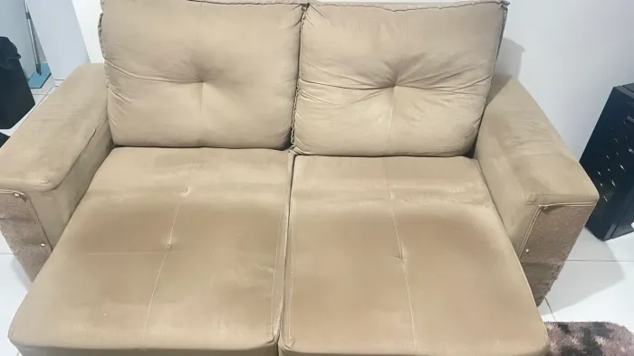 Sofá retrátil e reclinável 