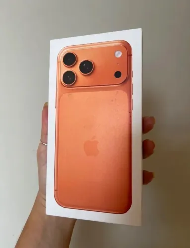 iPhone 17 Pro Max LACRADO