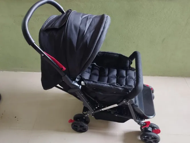 Carrinho de bebê Dandara