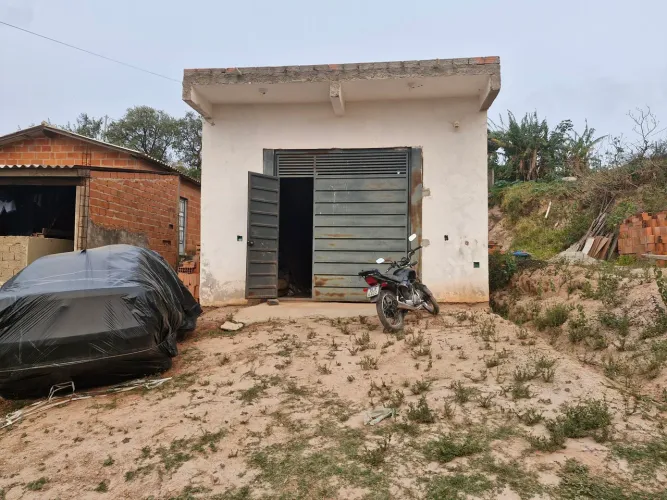Salão e casa