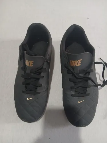 Chuteira Nike beco 2