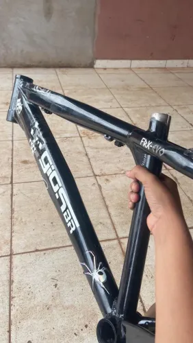 Quadro Gios Evo Preto 2022