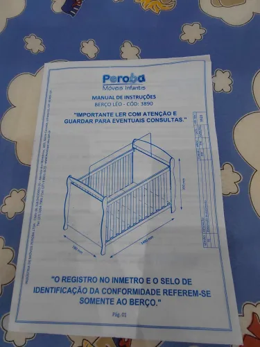 VENDO KIT BERÇO COMPLETO ( berço, colchão e mosquiteiro )