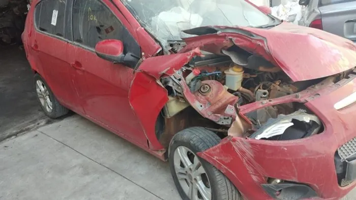 Sucata para venda de peças Fiat / Palio Attractive 1.4 2012/2012