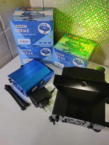 Vendo Mini projetor laser