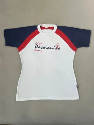 4 Camisetas usadas Colégio Rosário