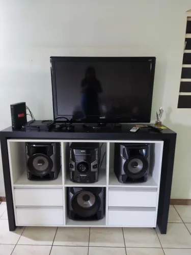 Rack para Home Theater - 6 Nichos