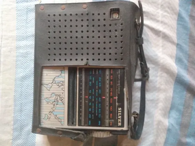 Rádio antigo