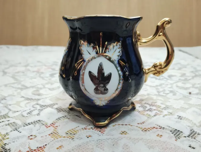 Xícara  antiga