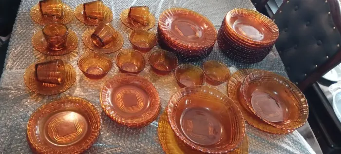 Jogo de jantar vidro âmbar 